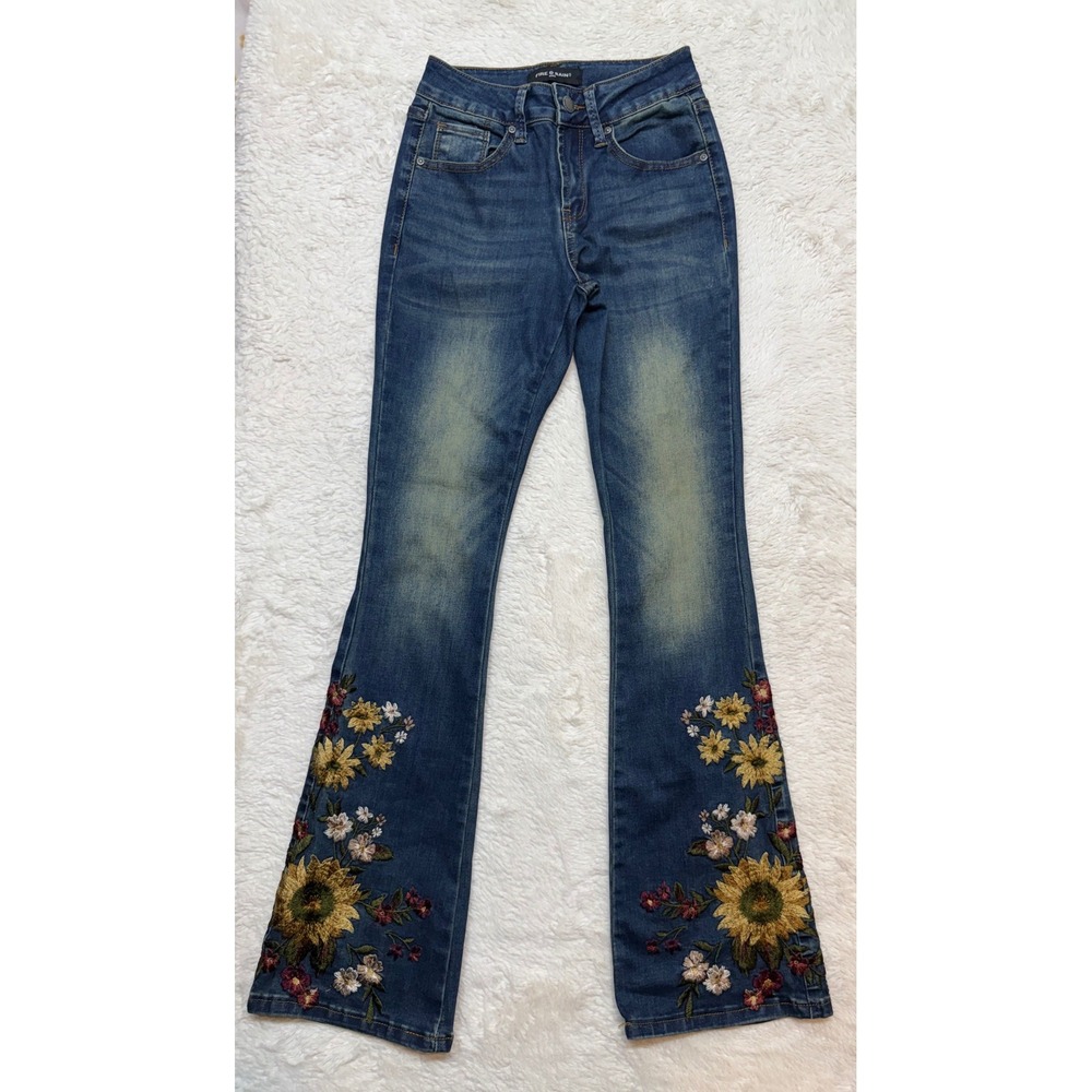Fire & Rain Flare Jeans Womens 00 Embroidered Sunflower Floral Excellent